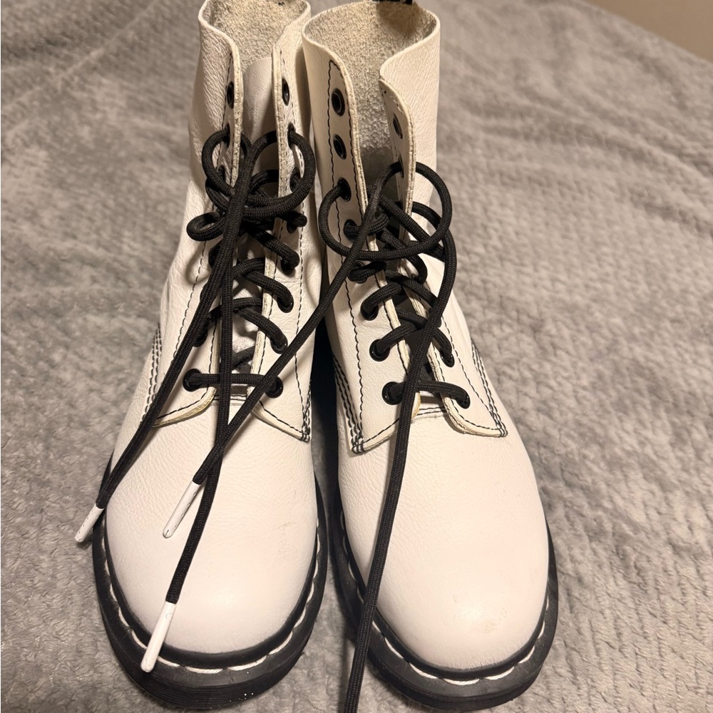 Dr. Martens - White Boots